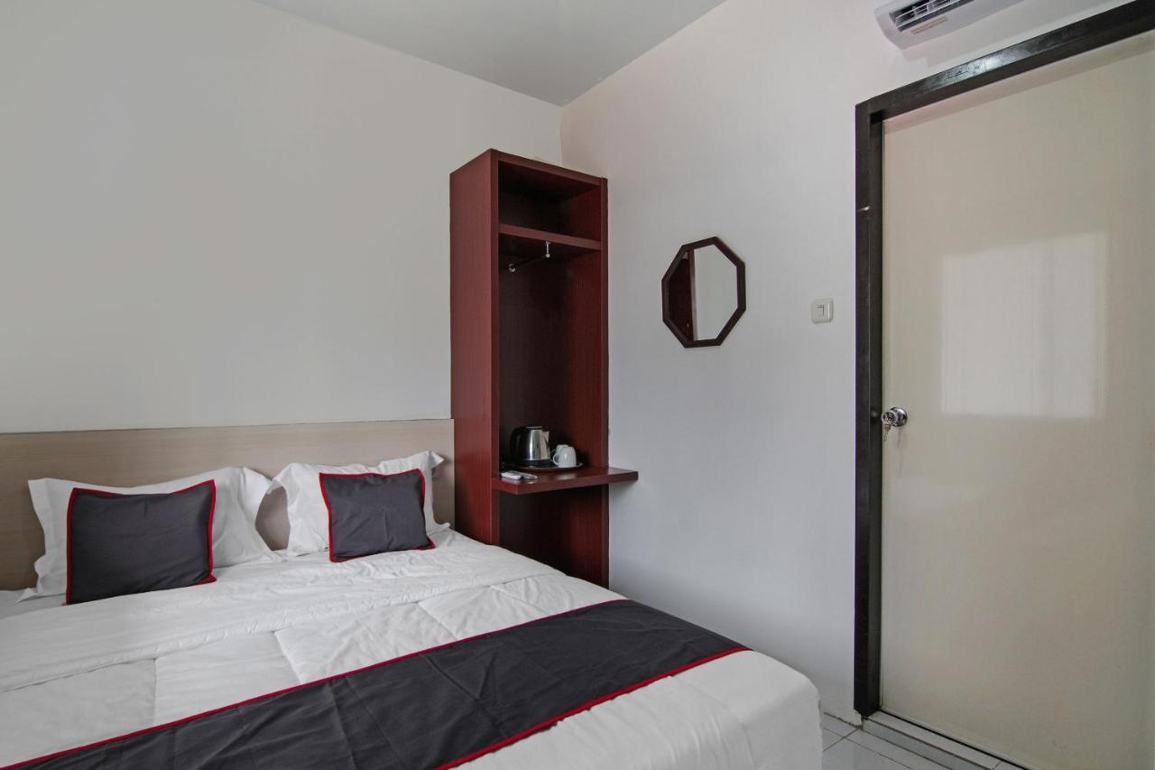 Oyo 92300 Koala House Hotel Pekanbaru Exterior foto