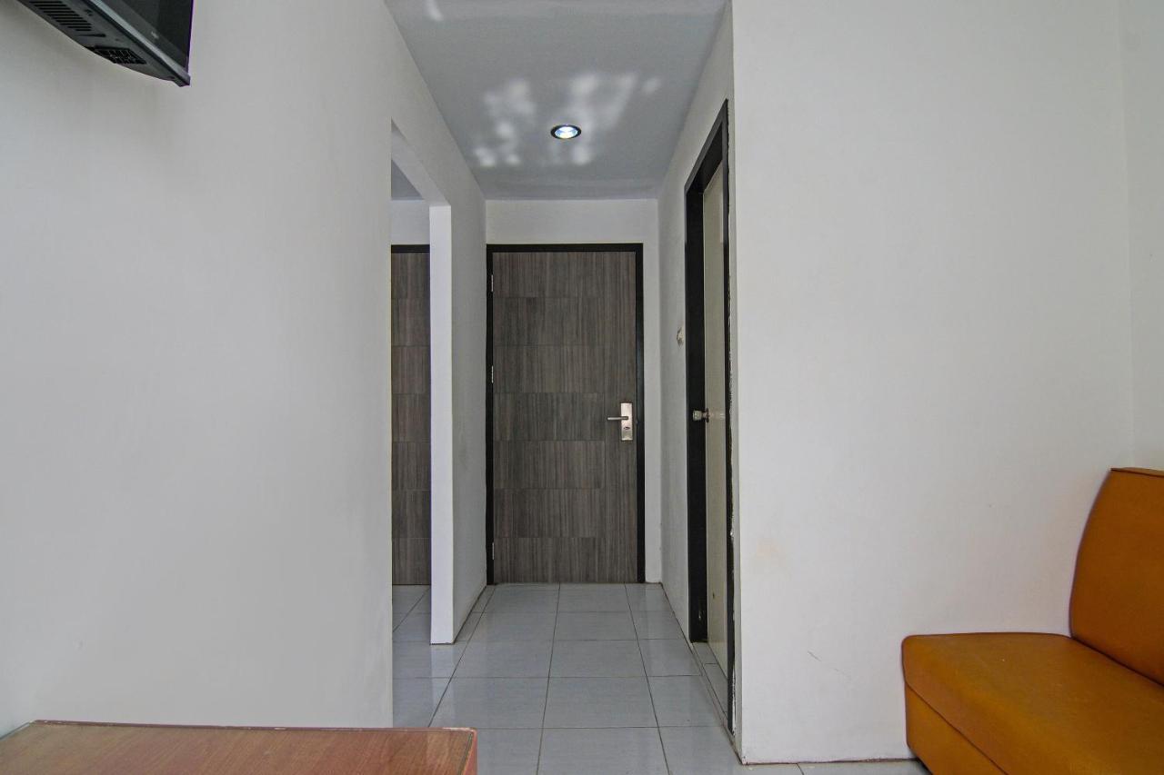 Oyo 92300 Koala House Hotel Pekanbaru Exterior foto
